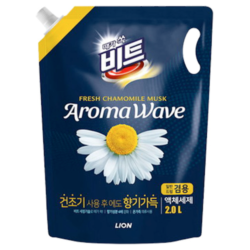 Жидкое средство для стирки LION BEAT AROMA Wave Свежая ромашка, концентрированное, 2 л, м/у